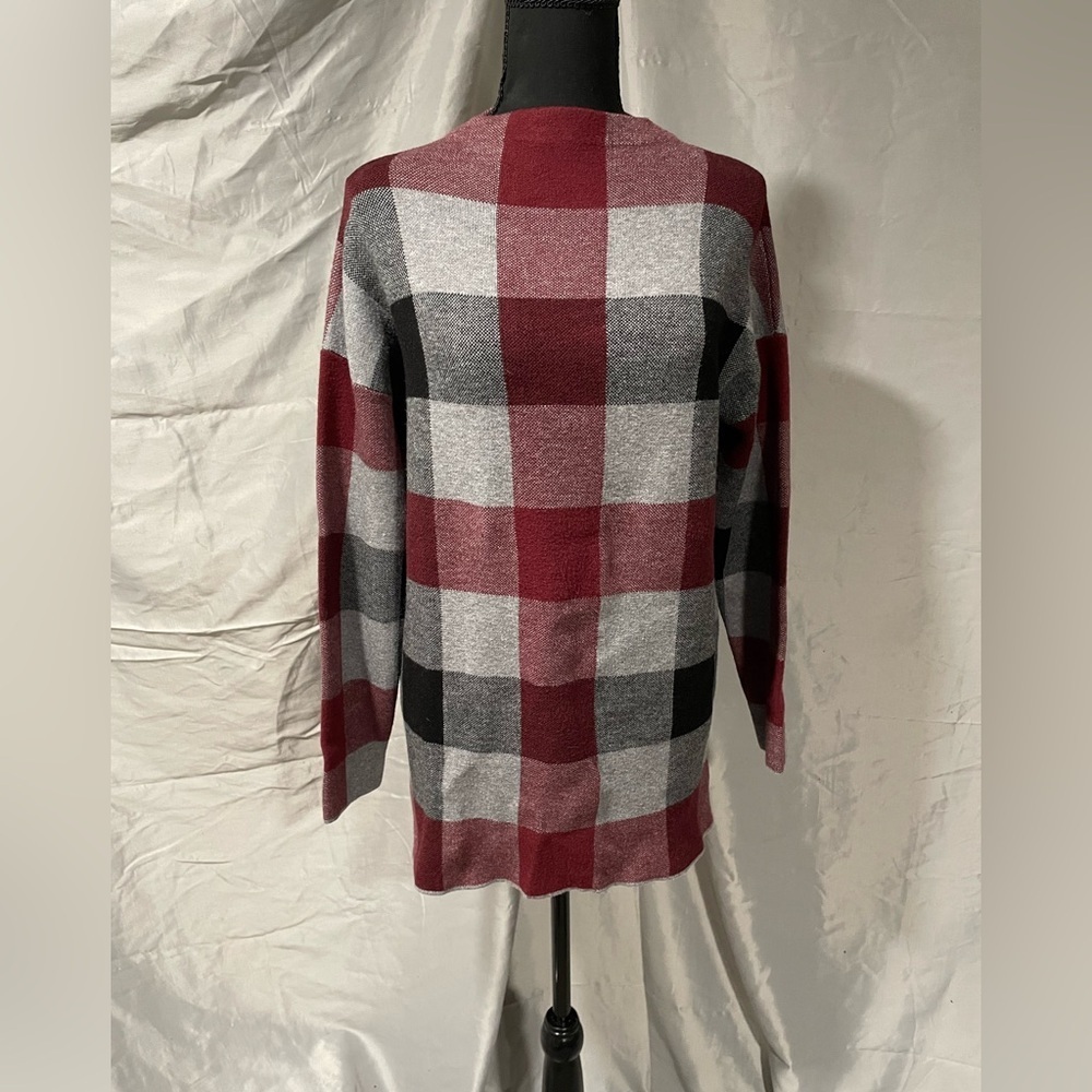 Tahari Checkered Plaid Sweater - Red, Gray, Black